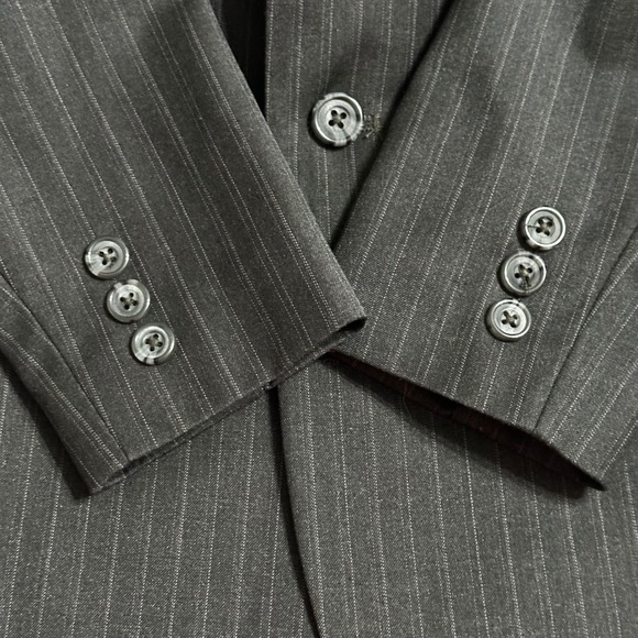 Van Heusen Pinstripe Suit Blazer Jacket & Pants 2 Piece Set Dark Gray Sz Boys 8 - Picture 5 of 8